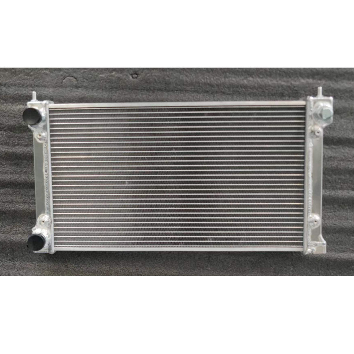 Aluminum Radiator For VW Golf MK1 MK2 GTI Scirocco Rabbit Cabriolet 1.6L 1.8L 8V